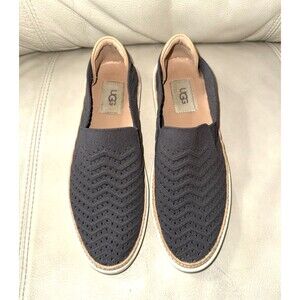 UGG  Slip On Shoe Sneaker Womens Sammy Chevron Size 8 Dark Grey Knit
